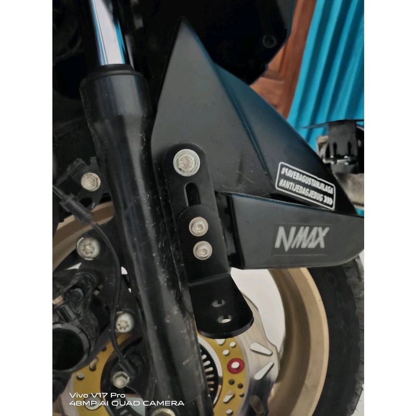 Breket lampu tembak NMAX XMAX AEROX LEXI 1 Set kanan kiri