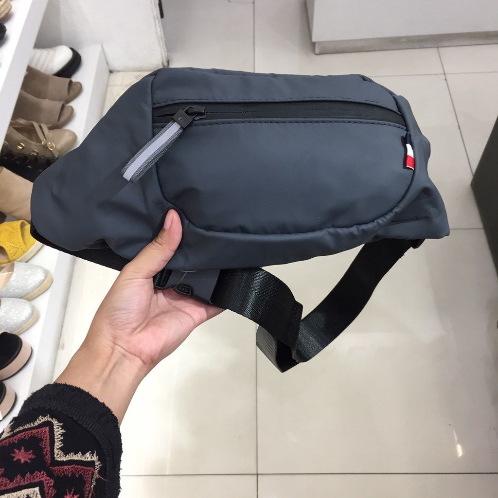 Waistbag abu abu doff soft dark grey waist bag tas pinggang pria small to medium size sporty sport m