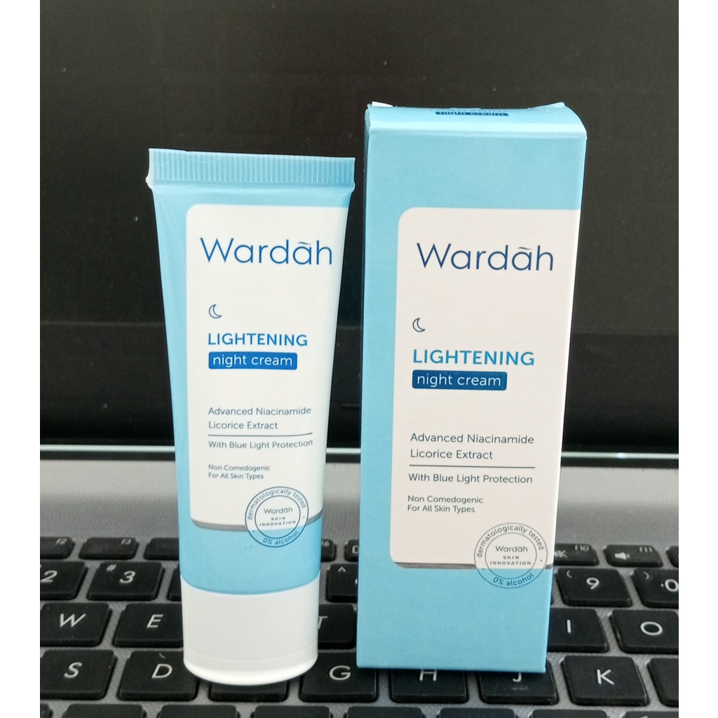 PAKET WARDAH PENGHILANG FLEK HITAM ( WARDAH LIGHTENING DAY CREAM 20 ML / NIGHT CREAM 20 ML / SERUM 30 ML / PERFECT BRIGHT OIL CREAMY FOAM 50 ML )