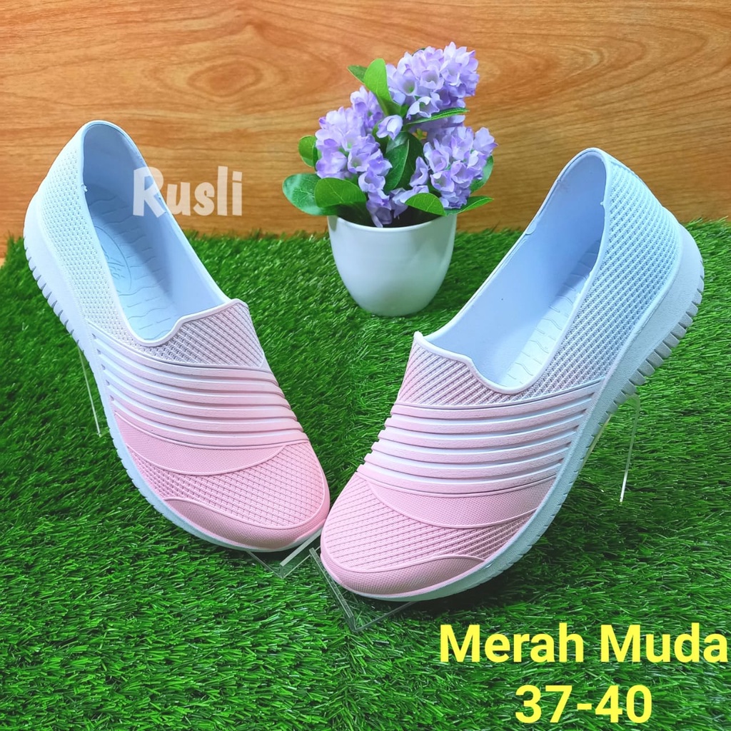 (COD) Sepatu Slip On Karet Wanita Lembut ATT SLG 483