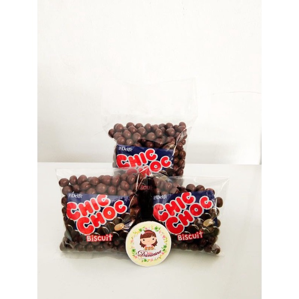 

.250gr Delfi chic choc coklat isi biskuit ( ds bgr )