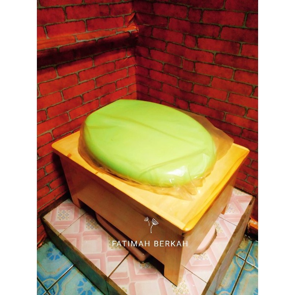 RB WC DUDUK PORTABEL TOILET DUDUK PORTABEL UNTUK LANSIA,IBU HAMIL DAN TERKENA STROKE