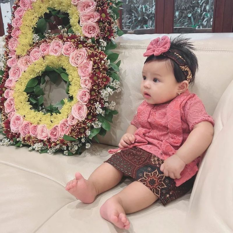 Kebaya Anak Newborn 7 bulan - 3 Tahun / Kebaya Tedak Siten Kutubaru Brokat