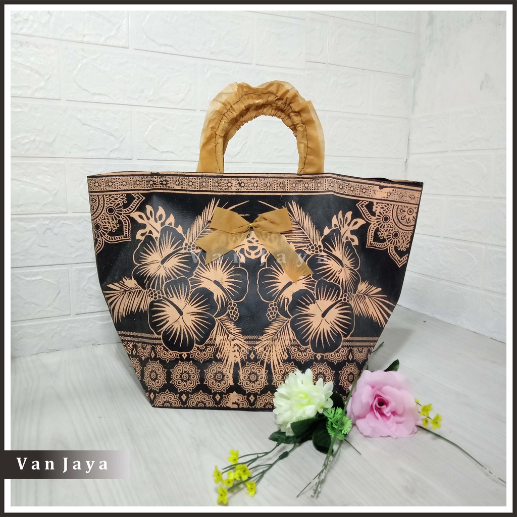 Tas Sarini | Tas Hajatan, Hantaran Kain Avalan & Spunbond Full sablon Uk 22 | Motif Bunga Mewah