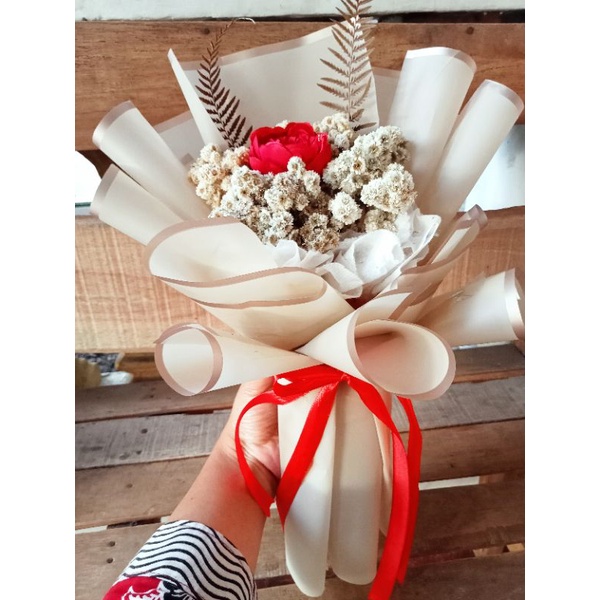Buket Bunga Artificial / Buket Bunga Kering hadiah ulang tahun / graduation / engagement