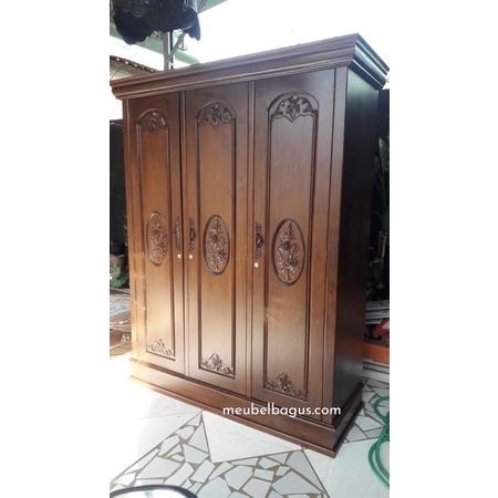 Lemari pakaian jati murah - lemari jati - mebel Jepara