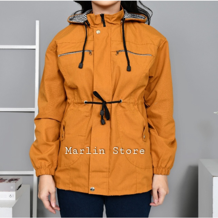 Jaket Parka Wanita Big Size Bagian Cindung Atau Topi Bisa Bolak Balik Ukuran M Sampai 4XL