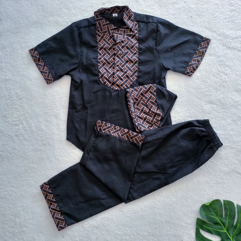 Setelan Koko anak 1 2 3 4 5 6 7 tahun baju muslim anak laki laki motif polos batik kunyit merah hitam putih koko batik sultan fatonah shop terbaru viral ( SETELAN KOKO BATIK )