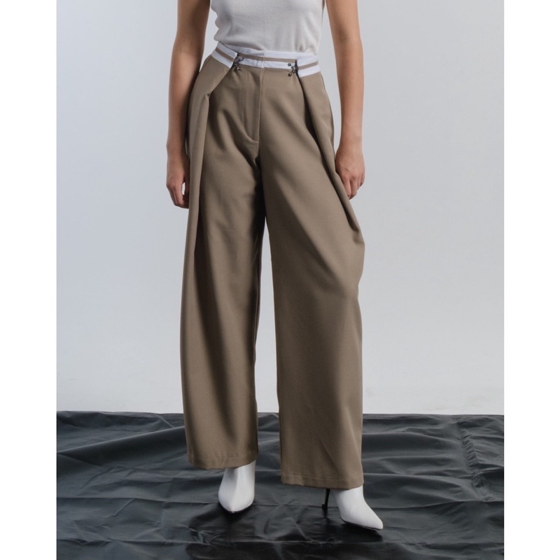Josephine Anni - Camille Pants Size M Beige. New with tag