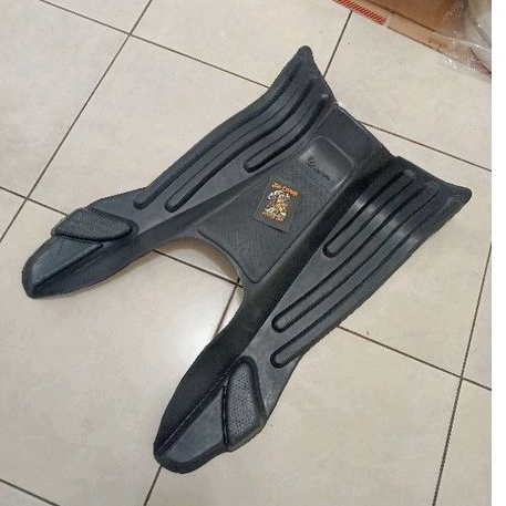 Floormate Vespa Lxv Lx S / Karpet Laintai / Aksesori Vespa