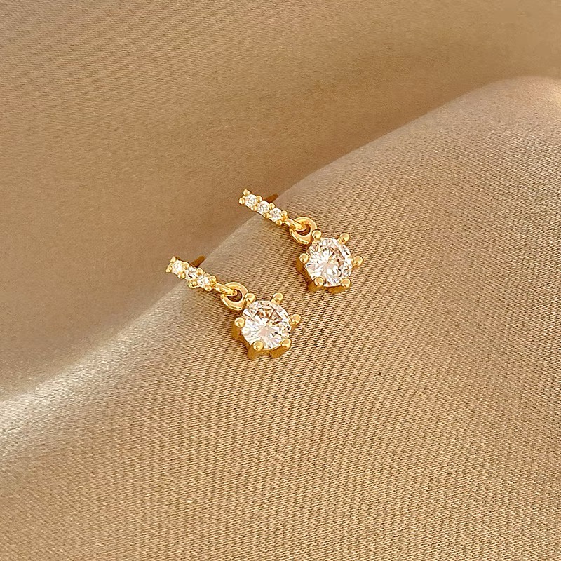 Indah Zirkon Anting Gaya Baru Trendi Fashion High-End Anting Cahaya Mewah Berkelas Anting Desain Anting-Anting