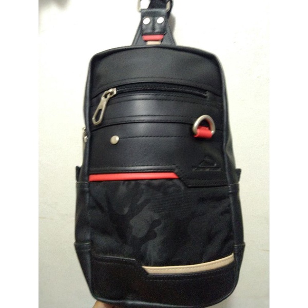 Tas Selempang Punggung Pria Planet Ocean Black Original
