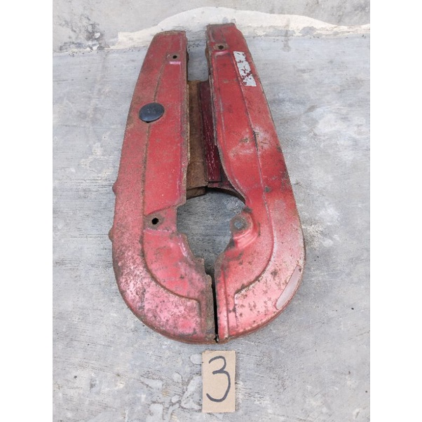 stangkas katengkas tutup rantai original paint merah honda GL 100 125 cb k5 original second no 3