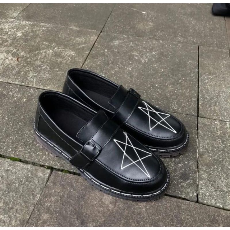 Sepatu Docmart Loafers Bintang Dan dasi Formal Casual Unisex