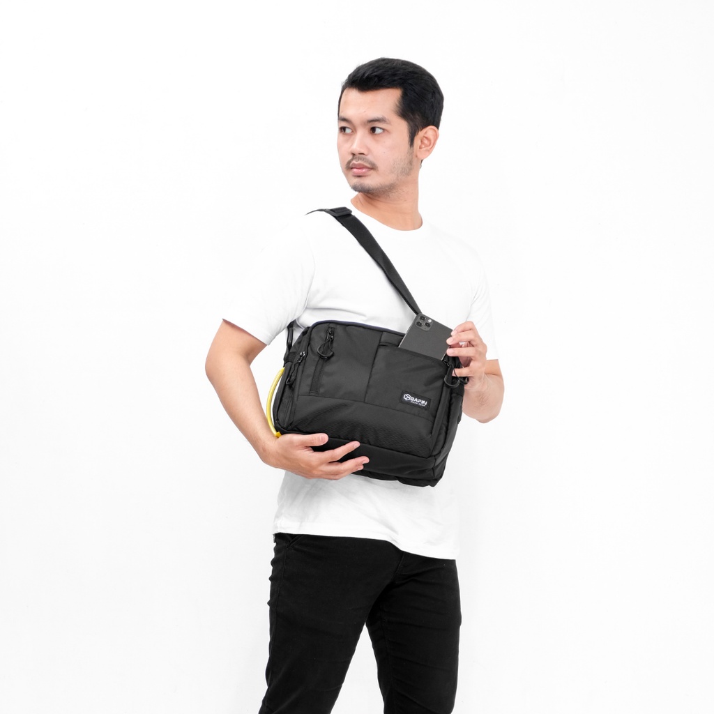 [BAPIN] Tas Selempang Pria Warna Black