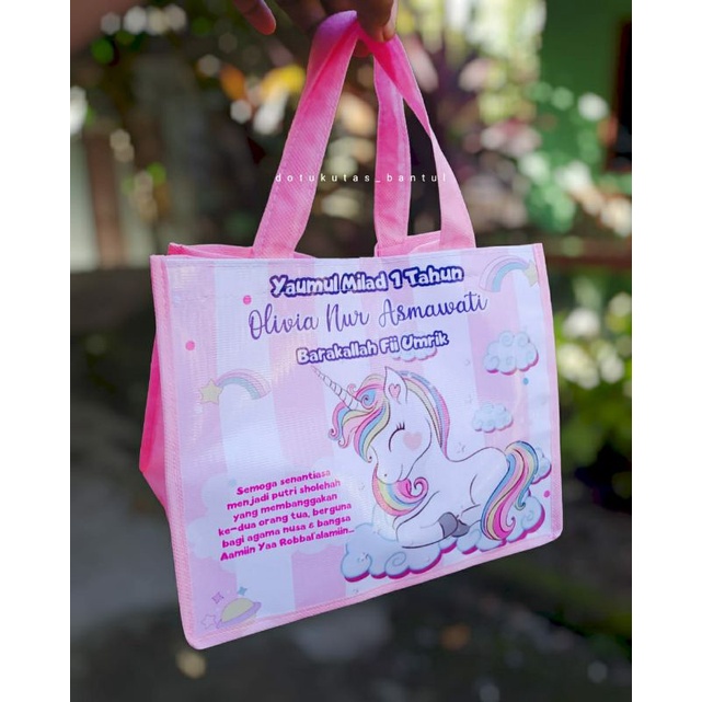 

TAS ULTAH BENTO/TAS ULANG TAHUN/TAS ULTAH MURAH/GOODIEBAG ULTAH