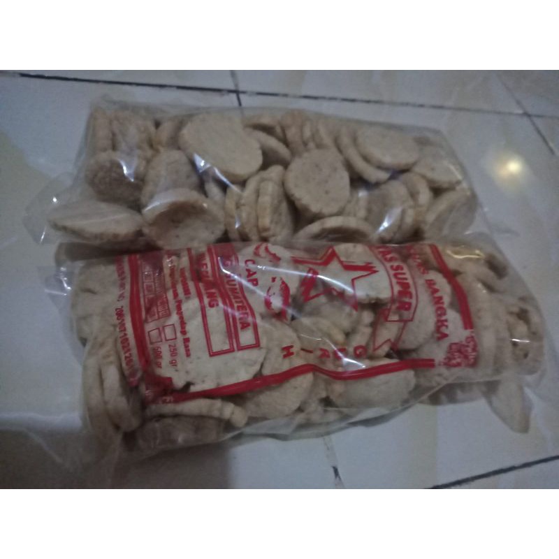 

kemplang/ kemplang kulit uk sedang 250 gr