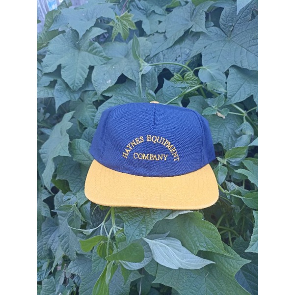 Vintage snapback two tones haynes equipment company made in USA