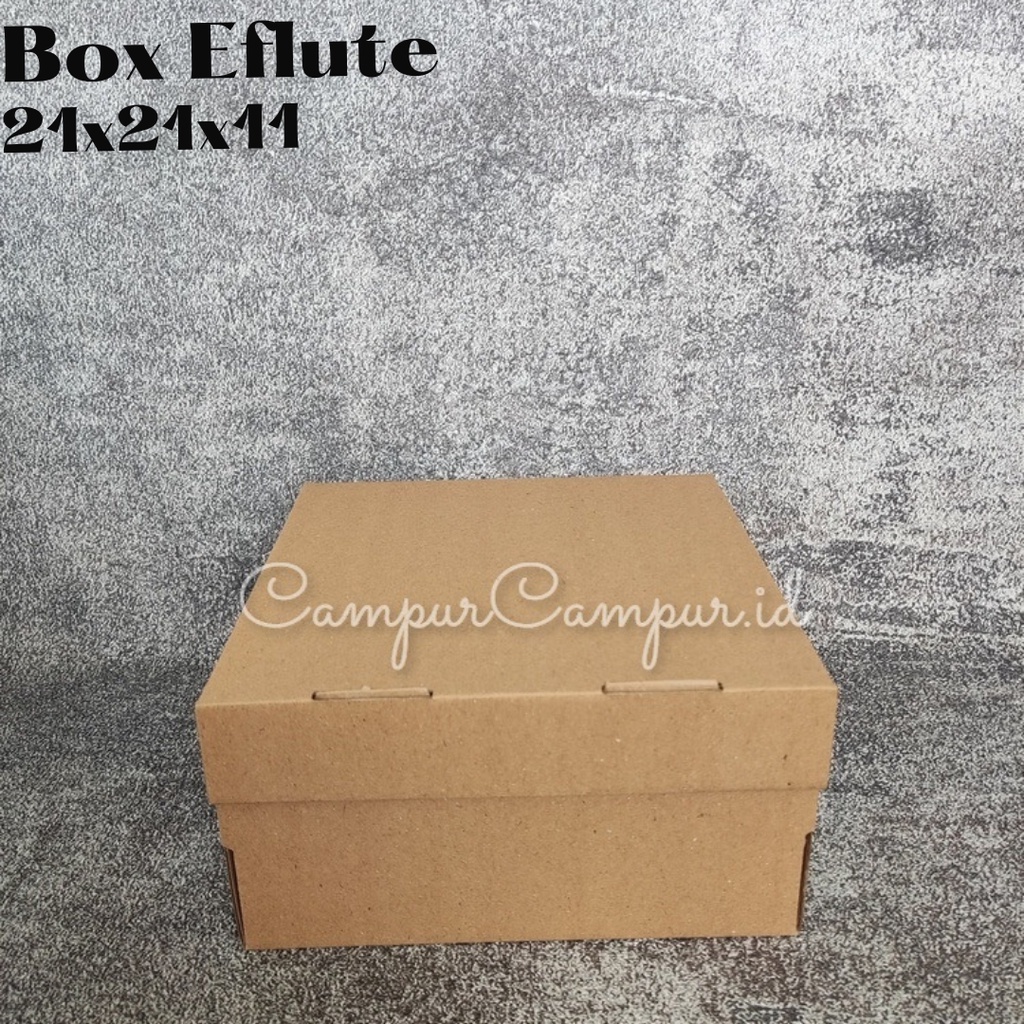 

Box Kardus Corugated Eflute Die cut Untuk Hampers Kue Packing online ukuran 21x21x11