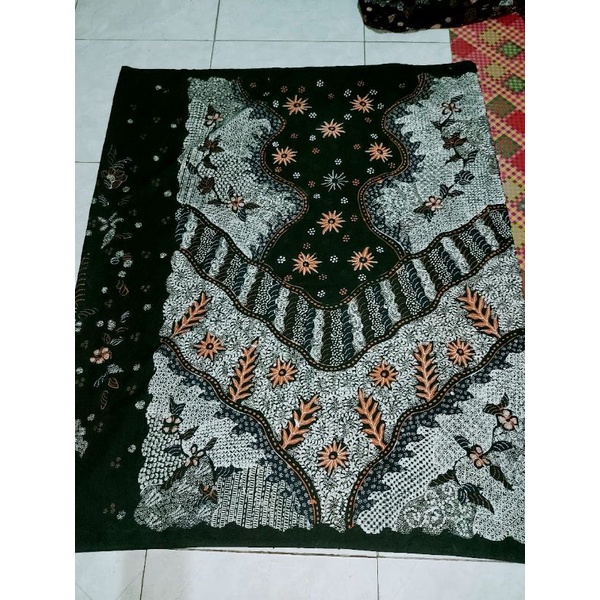 sarung batik asli madura ,BATIK TULIS ASLI ,SARUNG SANTRI ,SARUNG WANITA ,SARUNG VIRAL