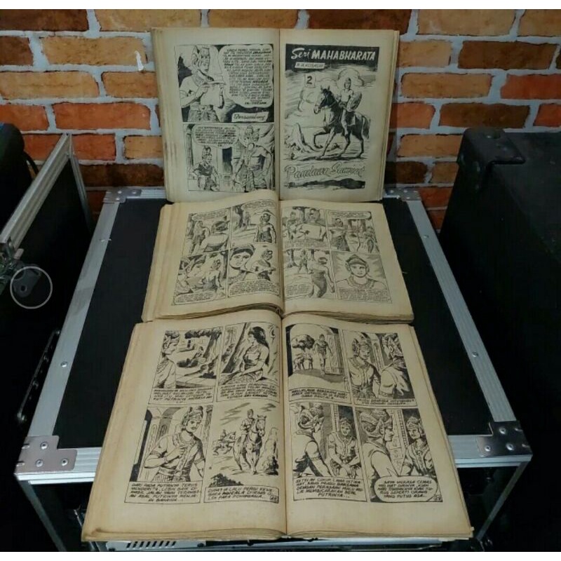 Buku Cerita Mahabharata karya R.A Kosasih 1983 Seri A, B, C