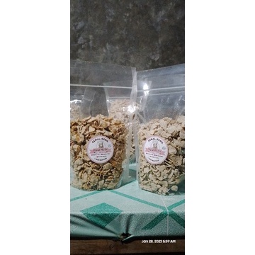 

CEMILAN / SNACK / MAKANAN RINGAN / OTAK-OTAK KRIUK PEDAS DAN GURIH