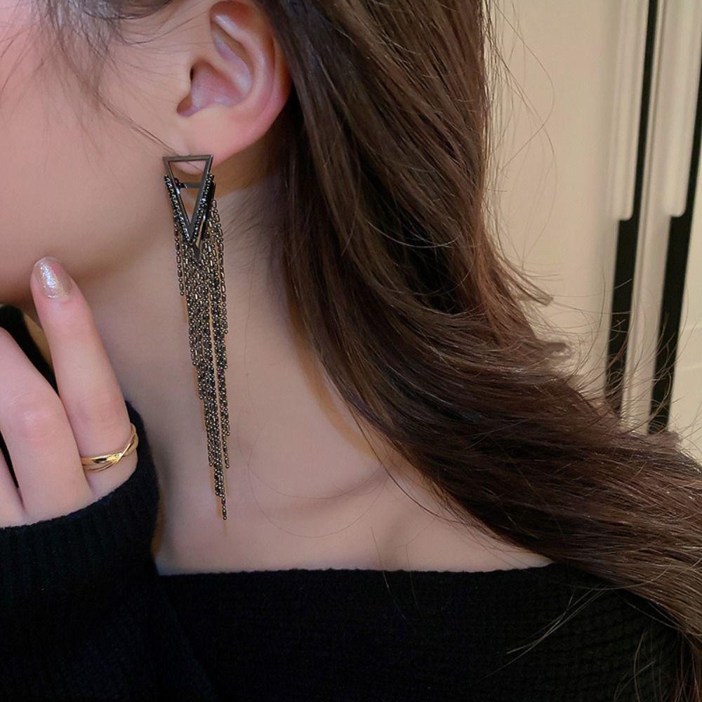 Mxbeauty Wanita Stud Earring Hadiah Minoritas Punk Rantai Panjang Fashion Desain Tembaga Segitiga Menjuntai Earring