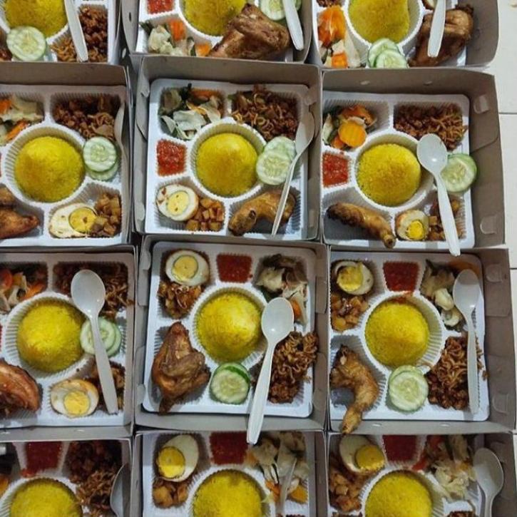 

Trx8p3Od Nasi Kuning Box Paket Mewah Halal Murah Enak dan Terjangkau