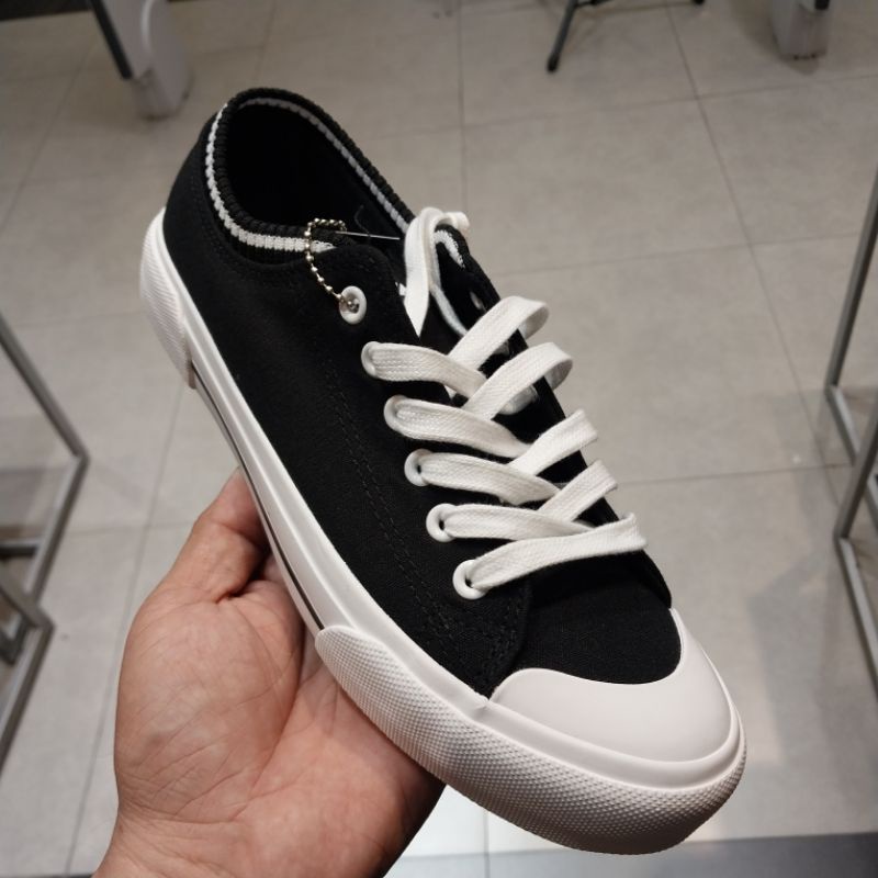 Airwalk payless faith sneakers wanita black white