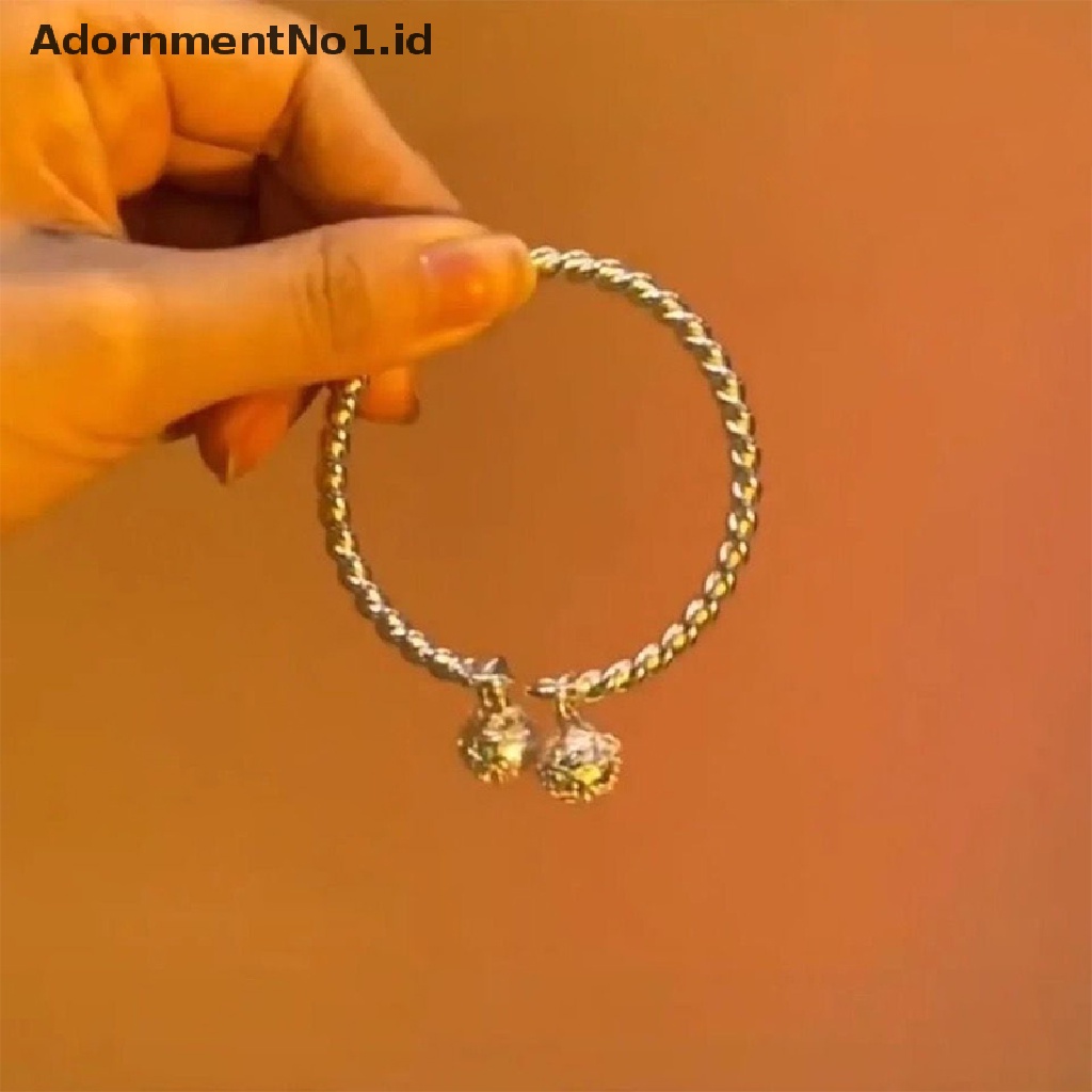 [AdornmentNo1] Pretty Palace Bell Cuff Bangle Gelang Jingle Ring Bell Bangle Memutar Garis Double Bell Cuff Bangle Fashion Pesta Perhiasan Pasangan Hadiah Natal [ID]