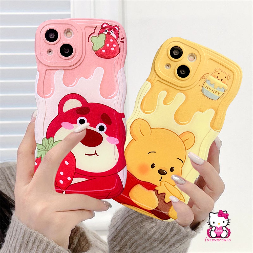 IPHONE Case Kompatibel Untuk Iphone11 13 12 14 Pro Max 7Plus XR X XS Max 6s 14 7 8 6 Plus SE 2020 Kartun Lucu Manyo Strawberry Bear Winnie The Pooh Lembut Tpu Wavy Edge Cover