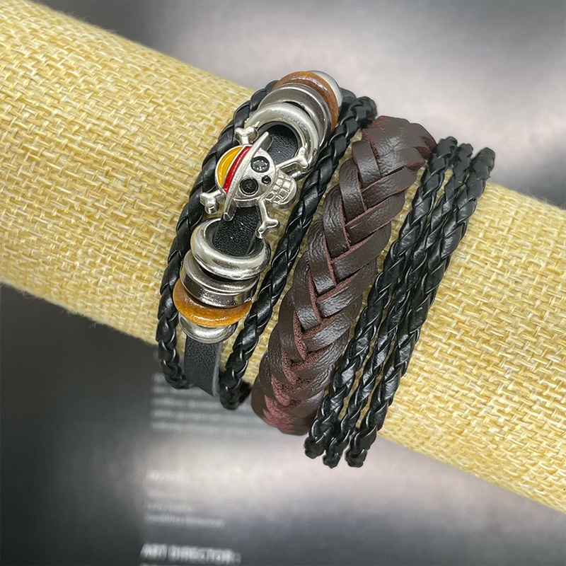 ✅ BISA COD Gelang Tangan Pria Wanita Luffy Vintage Kulit Sapi Gaya Punk Gelang Perhiasan Populer Alat Peraga Cosplay Perhiasan Simbol Tengkorak Tali Kulit Ganda Gelang Logam Gelang Aksesori Anime