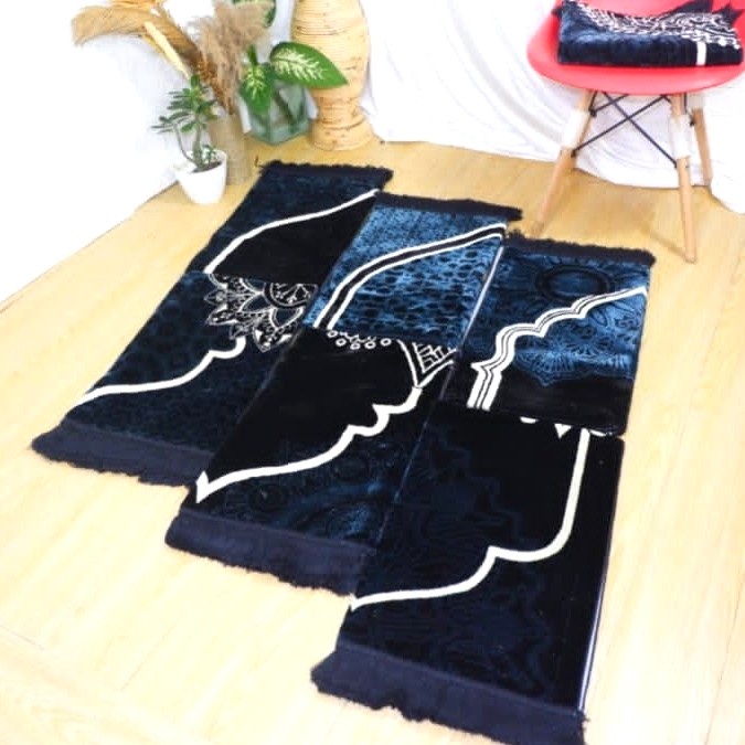 SAJADAH EMPUK BULU TEBAL/ SAJADAH ANTI SLIP