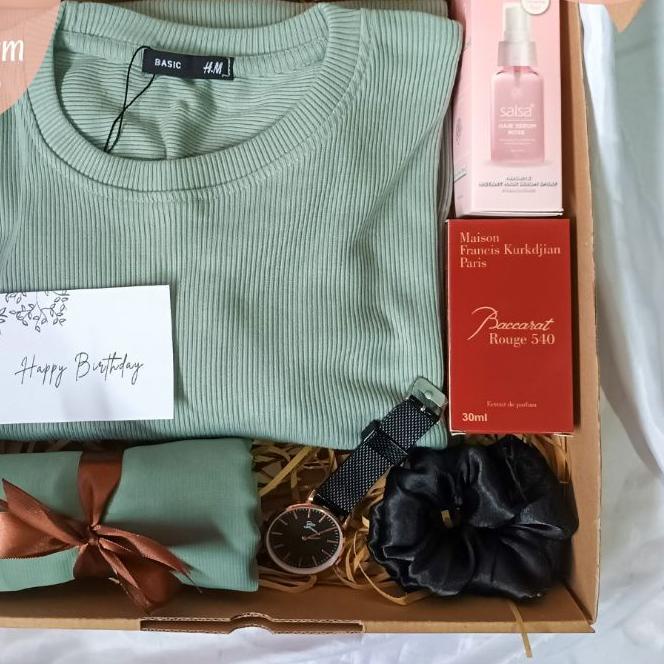 

Limited [KF7] [KAOS RIBB] GIFT BOX KAOS RIBB WANITA / HAMPERS GRADUATION / KADO CEWEK / KADO PACAR / KADO DOI / KADO UNIK / WISUDA