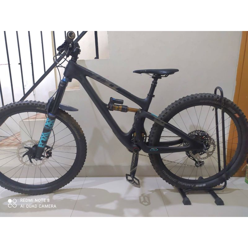 Yeti SB6 C