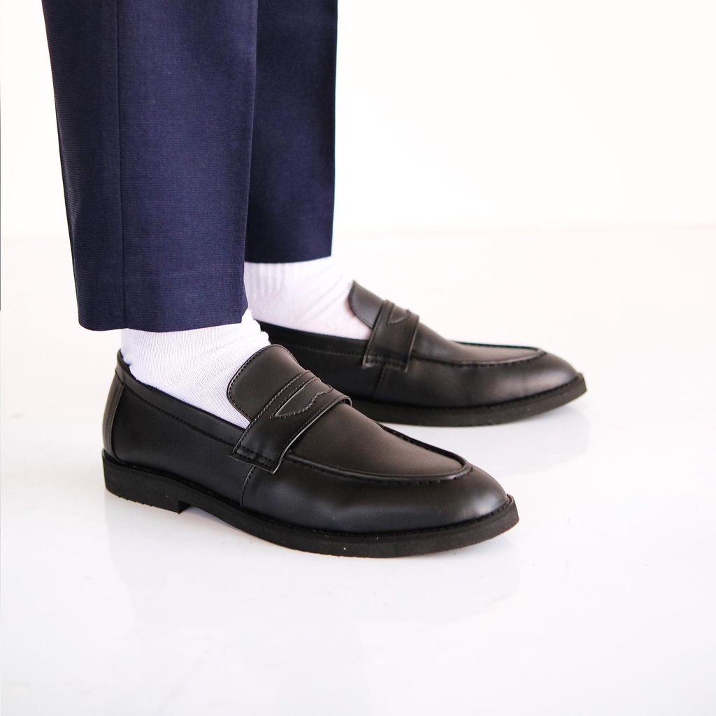 Sepatu Slip On Loafers Pria Kerja Kantor - BT LUCAS BLACK