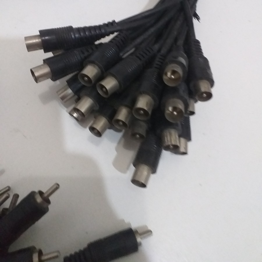Kabel Audio male to male Rca Hitam Panjang 1 meter Harga Obral