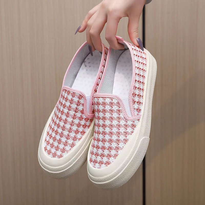 Sepatu Slip on Wanita Fashion Terkini - 2206