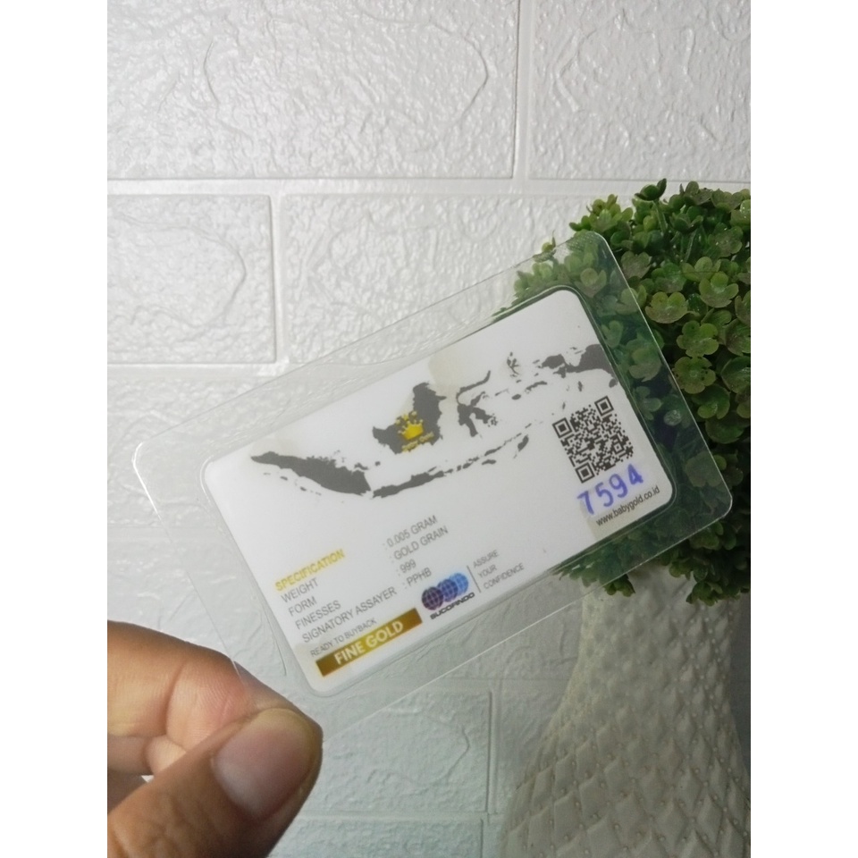 BABY GOLD Reguler Series 0.005 Gram Kemasan Laminating TERMURAH TERLARIS Emas Mini Emas Batangan Logam Mulia Murni 24 Karat Bersertifikat Resmi Asli Original Tabungan Emas Souvenir Keren Mewah