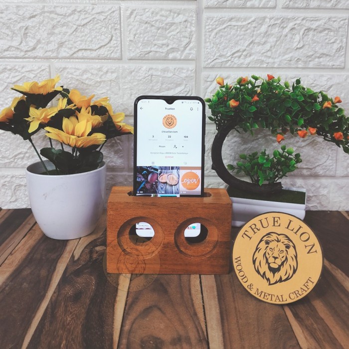 STAND DUDUKAN HP KAYU/TEMPAT HP KAYU/HANDPHONE HOLDER