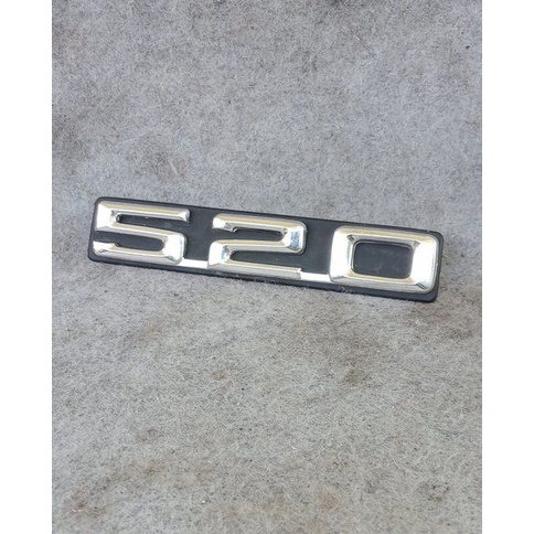 emblem BMW e12 original emblem bagasi BMW E12 emblem BMW 520 emblem BMW e12 520 original emblem Kap 