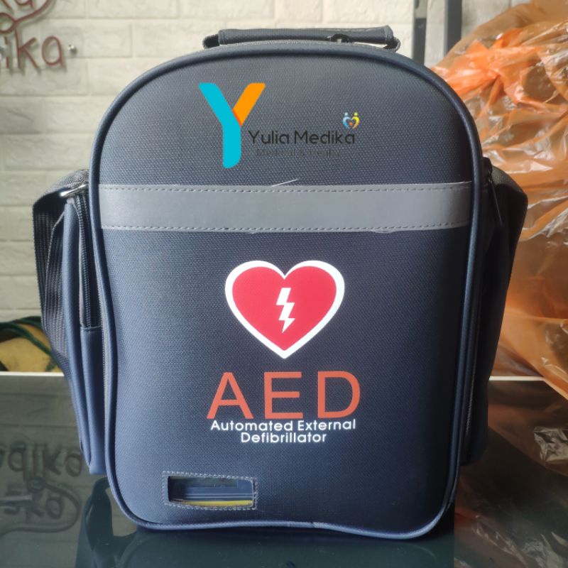 AED MEDITECH 7000 / AUTOMATIC EXTERNAL DEFIBRILLATOR 7000 MEDITECH