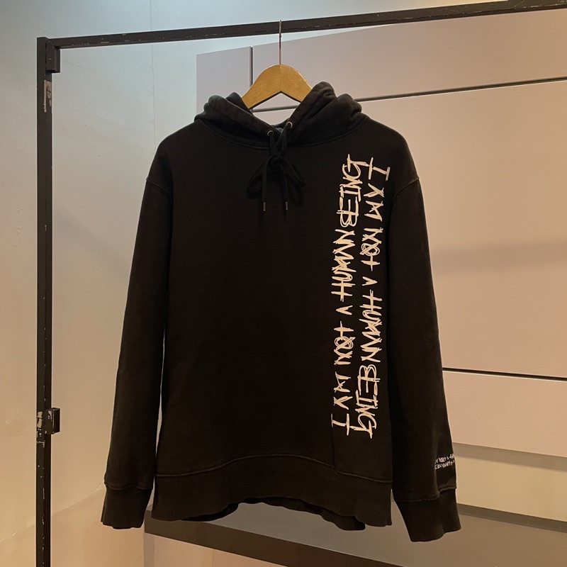 hoodie i’m not human being