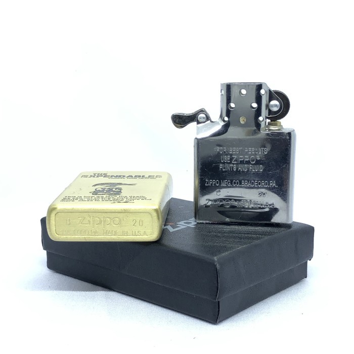 Korek Api Zippo Gold Motif The Expendables Grafir Premium