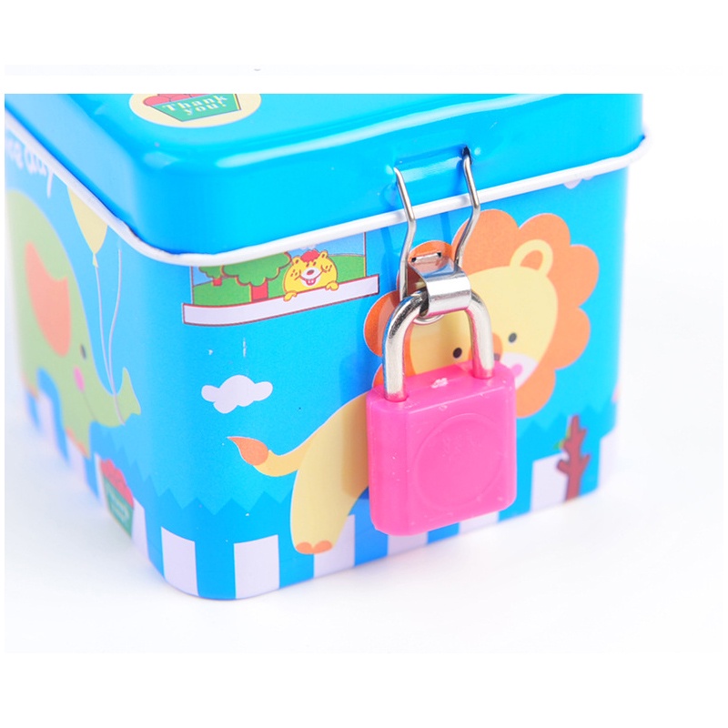 ღ 1Pc Logam Celengan Koin Tin Dapat Square Lucu Kotak Koin Uang Brankas dengan Kunci dan Kunci mainan Anak Anak Ulang Tahun Hadiah Campuran Warna Acak