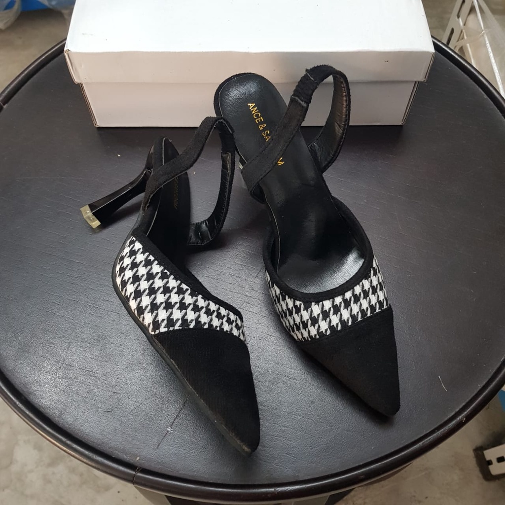 6721 Sepatu Heels Wanita Import Hak Tinggin Motif Kotak Heels Pesta Kondangan