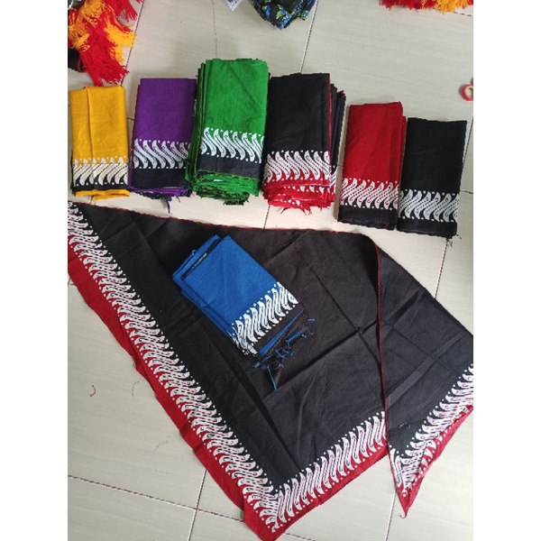 UDENG SEGITIGA BANYUWANGI / UDENG IKET JARANAN / UDENG IKET MOTIF BATI / UDENG IKET JAWA TIMURAN