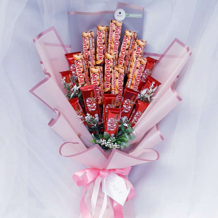 

Buket Cokelat Gift - Silverqueen dan Kitkat