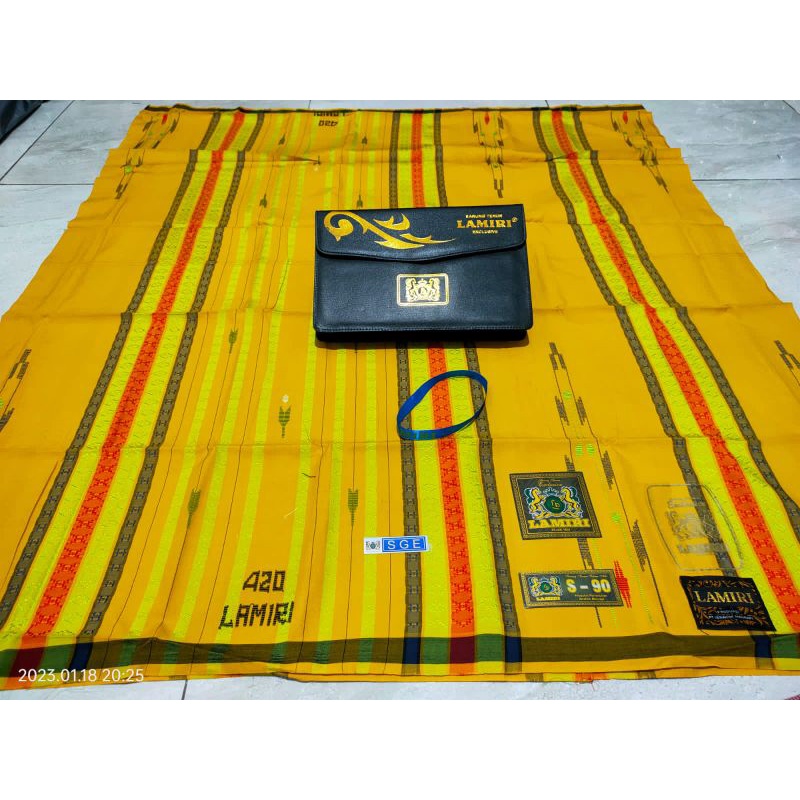 sarung lamiri sge