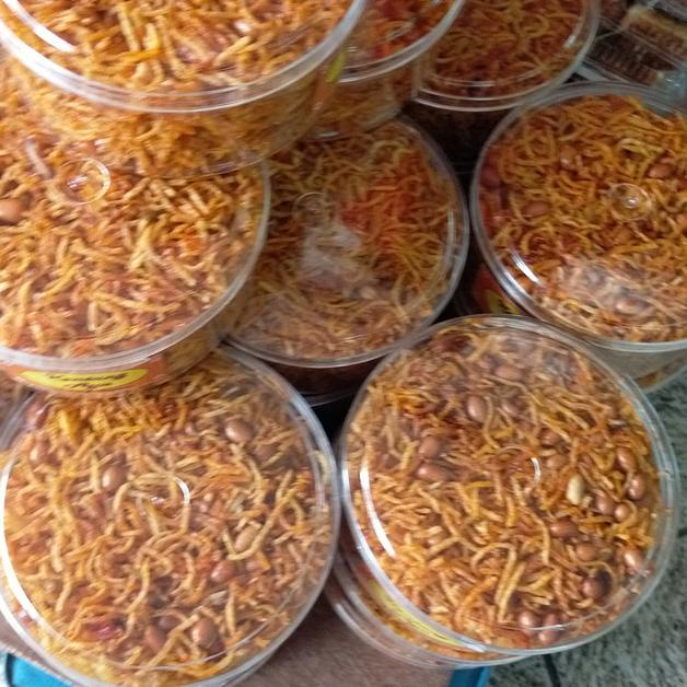 

➹ Terlaris !!! Kering kentang Mustofa 250 GR / Kentang goreng siap santap / kentang penganten ❂